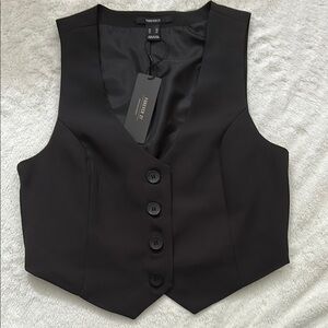 Forever 21 Black Sleeveless Top